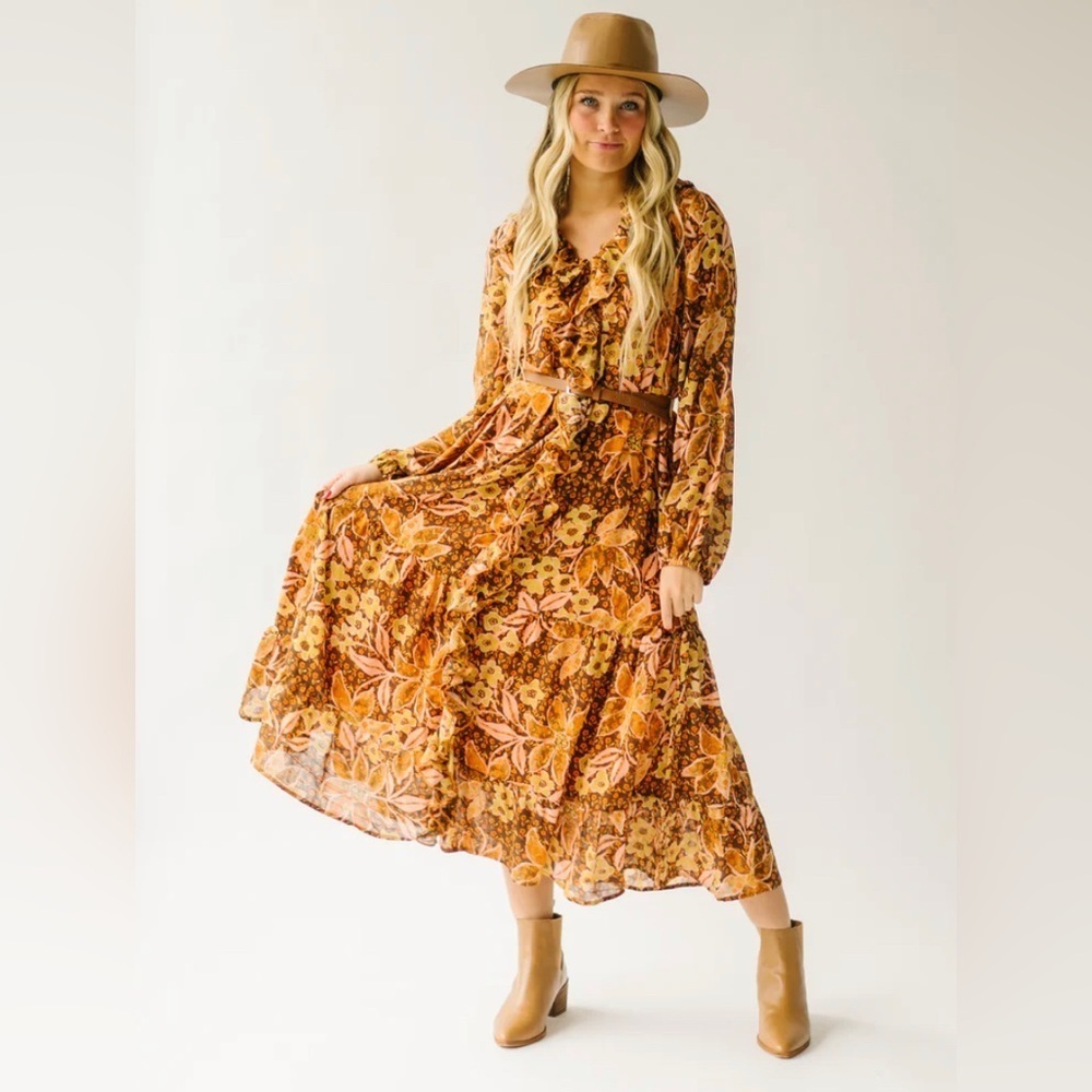 The Brunatti V-Neck Ruffle Dress in Apricot Floral